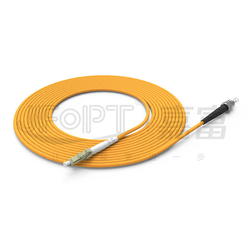 Το κέντρο δεδομένων 2.0mm μονοκατευθυντικό εσωτερικό καλώδιο 0.9mm οπτικών ινών σφιχτό καλώδιο απομονωτών χαλαρώνει το σωλήνα